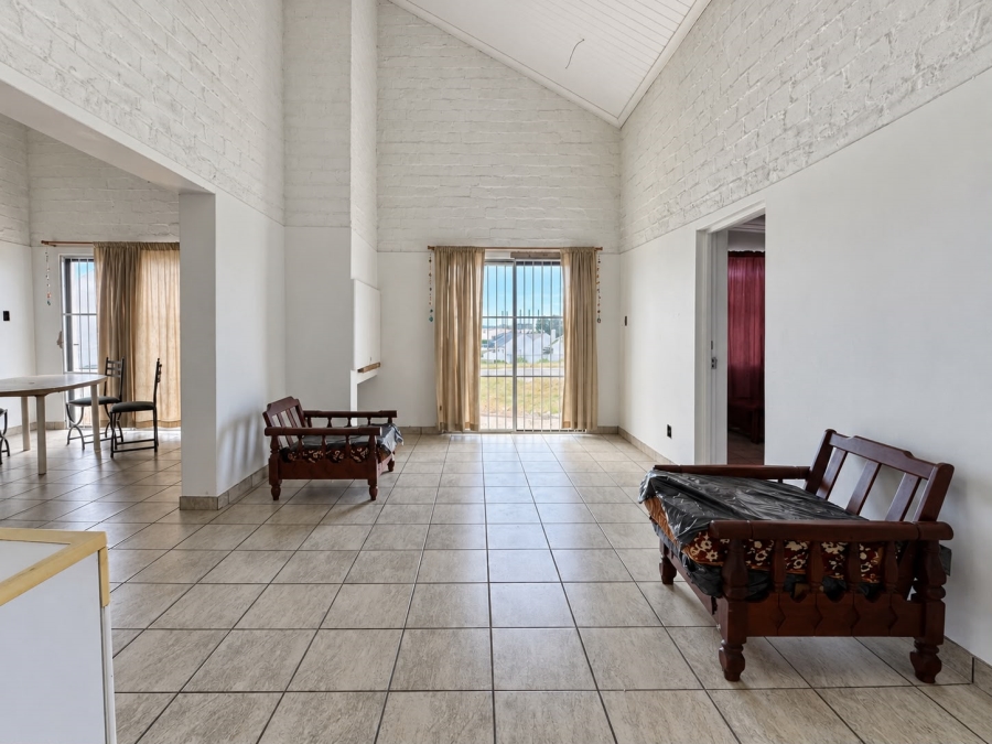 4 Bedroom Property for Sale in Harbour Lights Western Cape
